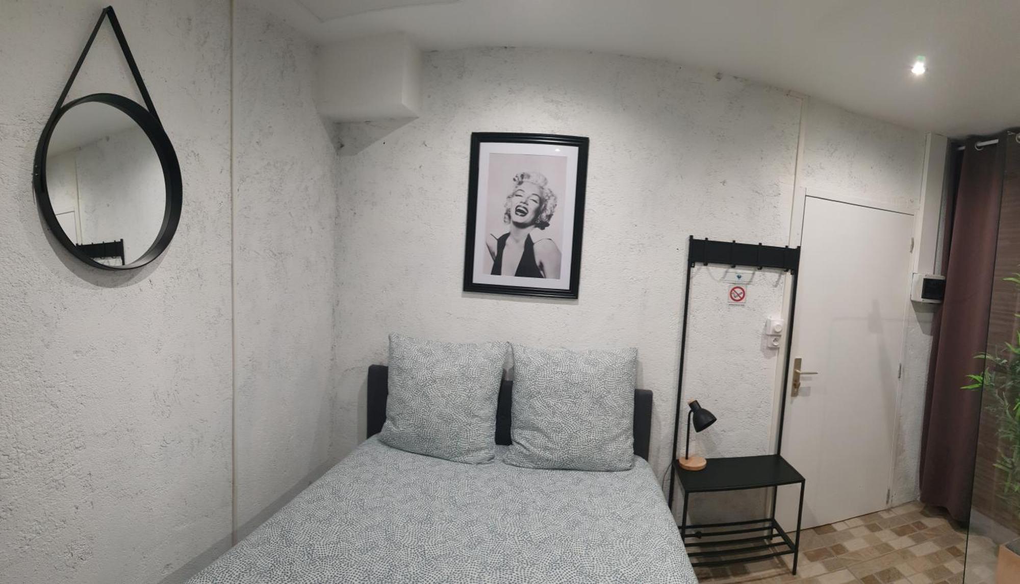 Au 36, Les Apparts Hotel Joigny Luaran gambar