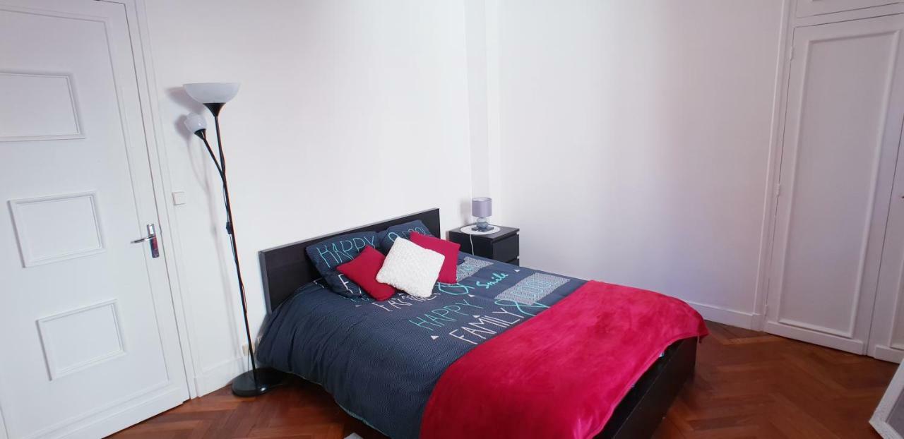 Au 36, Les Apparts Hotel Joigny Luaran gambar