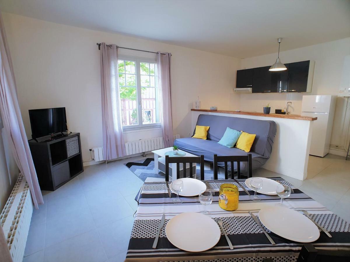 Au 36, Les Apparts Hotel Joigny Luaran gambar