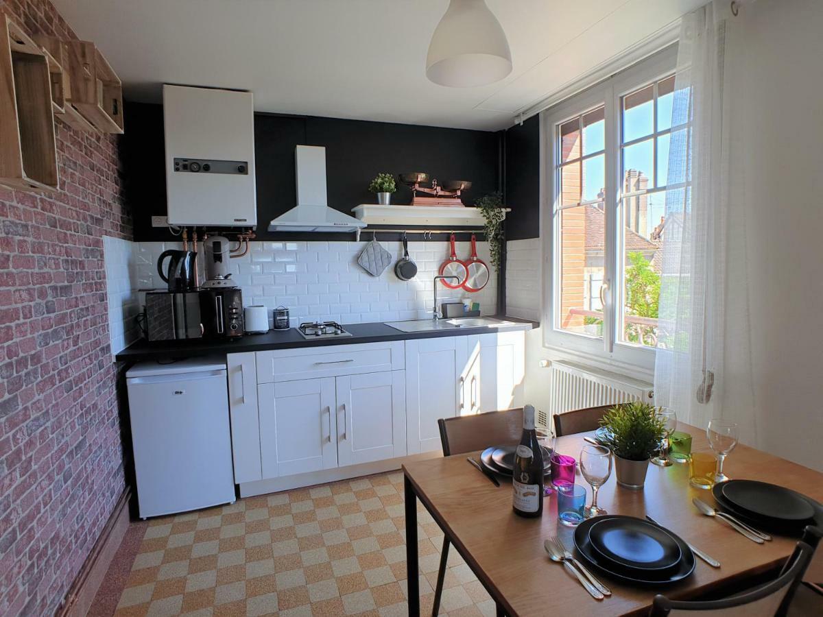 Au 36, Les Apparts Hotel Joigny Luaran gambar
