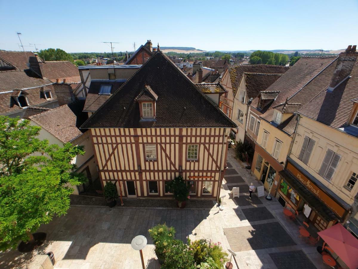Au 36, Les Apparts Hotel Joigny Luaran gambar