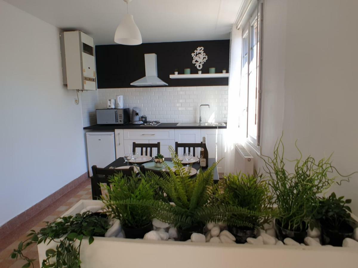 Au 36, Les Apparts Hotel Joigny Luaran gambar