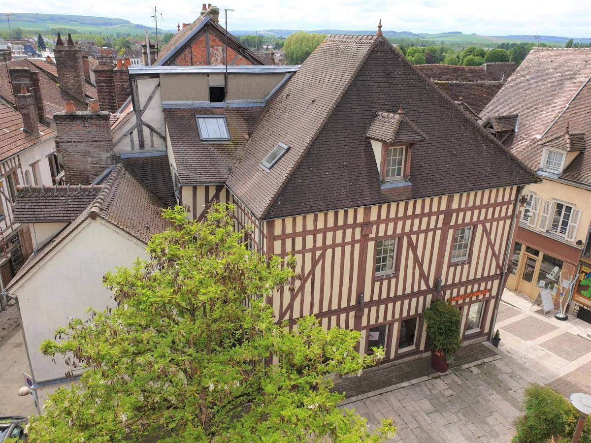 Au 36, Les Apparts Hotel Joigny Luaran gambar